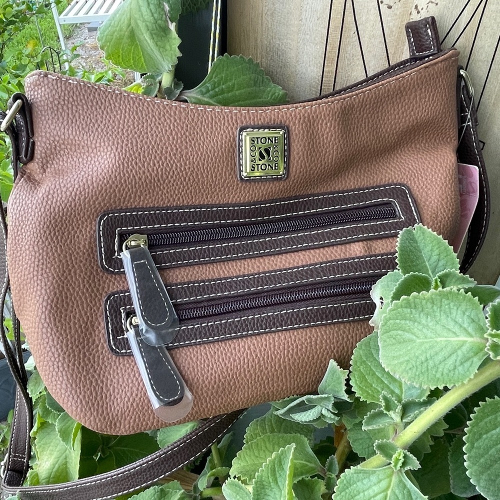 Stone & Co. Cornwall Boat Bottom Hobo Crossbody Bag - Picture 4 of 12